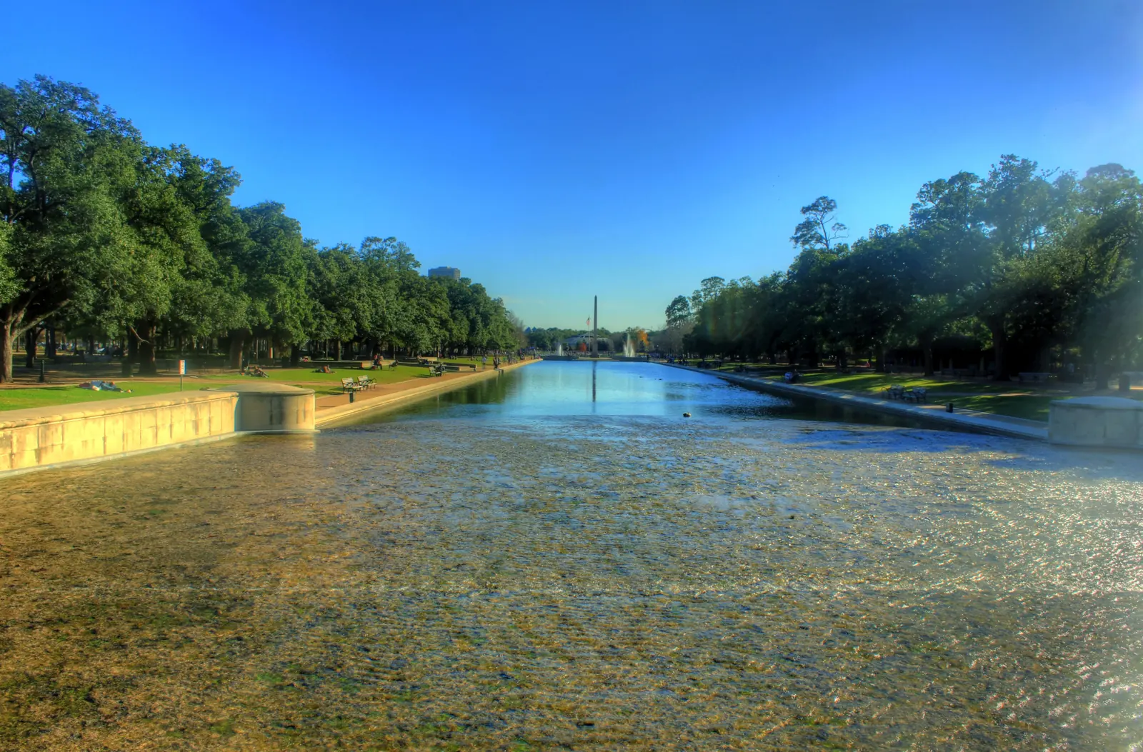 Reflection pool and fountain in Hermann Park, Houston